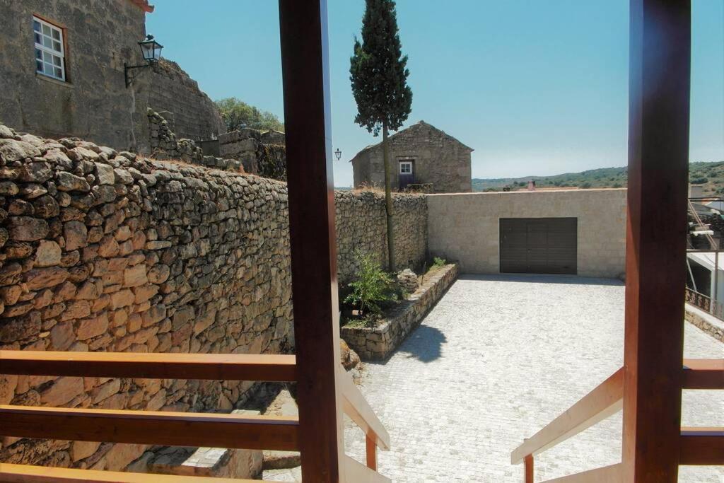Vila Casa De Sampaio - Castelo Mendo Exteriér fotografie